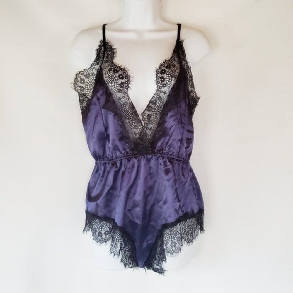 Satin play suit blue/black sz M (int/swm)